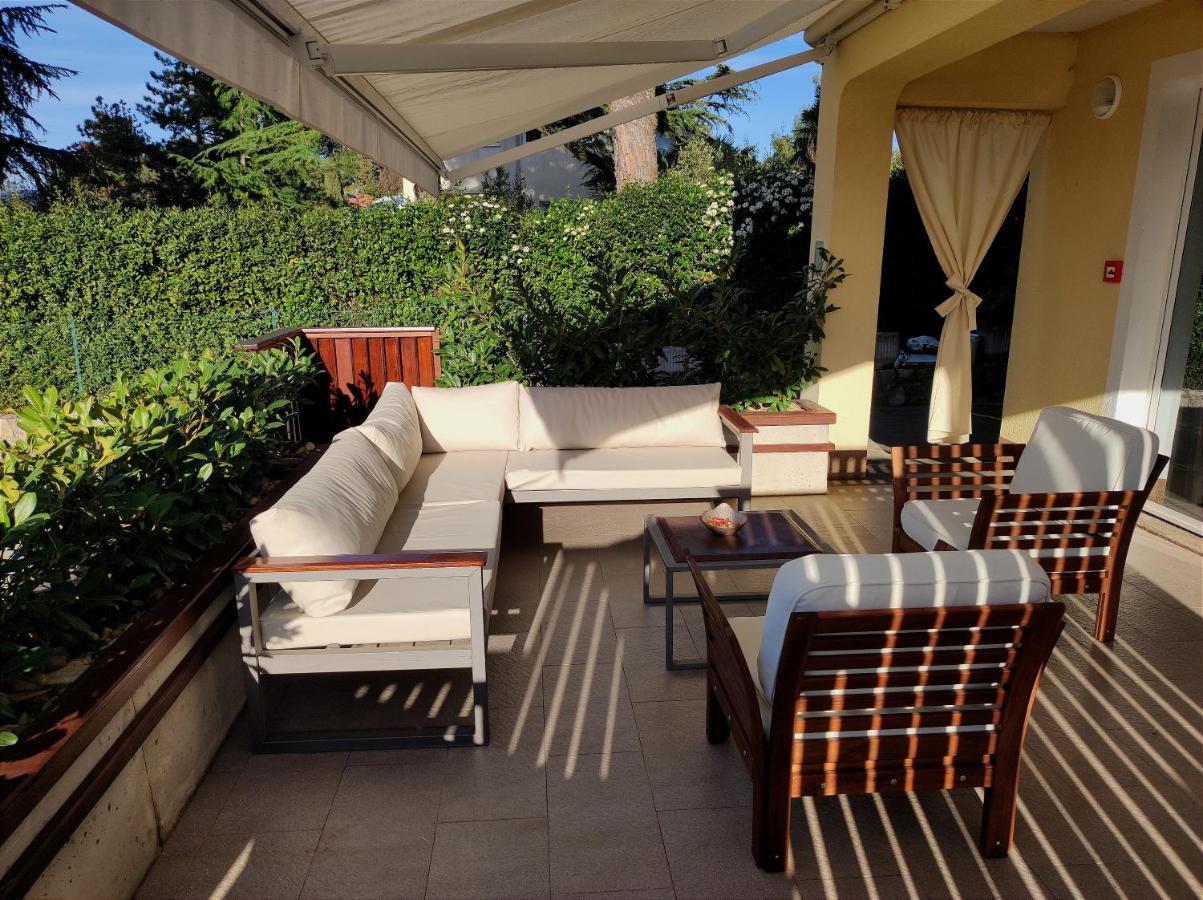 Apartman Emili Malinska Bagian luar foto