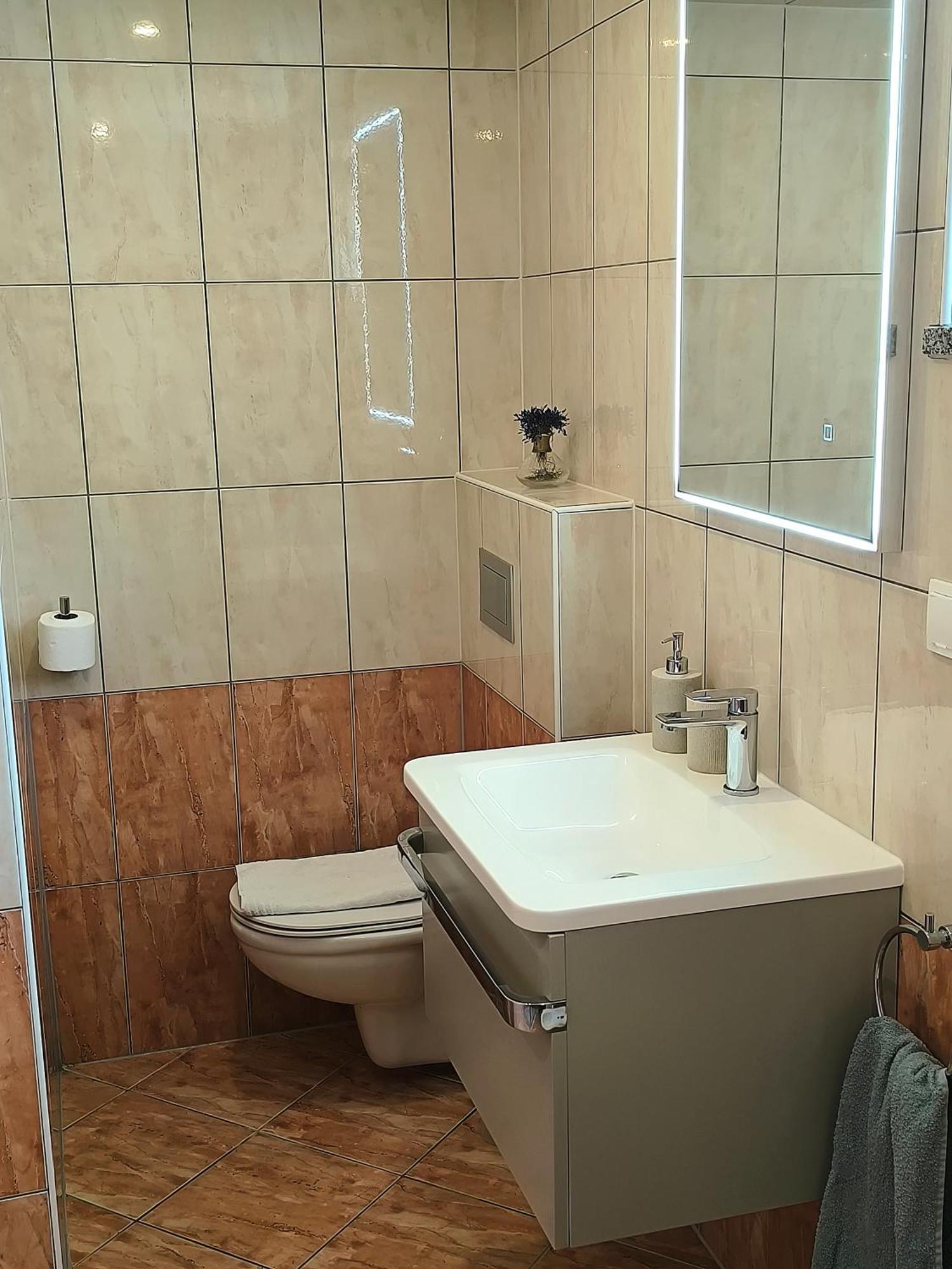 Apartman Emili Malinska Bagian luar foto